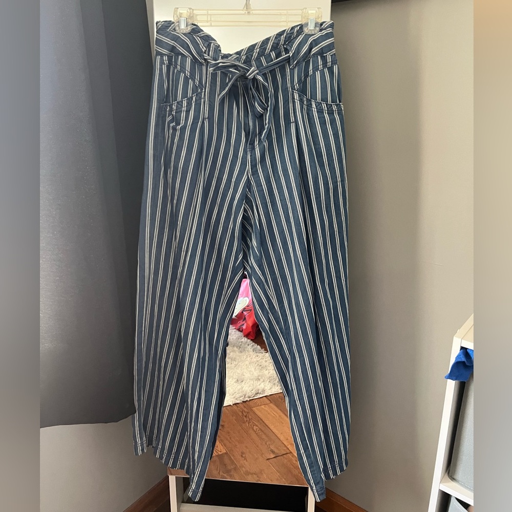 American Eagle Pants
